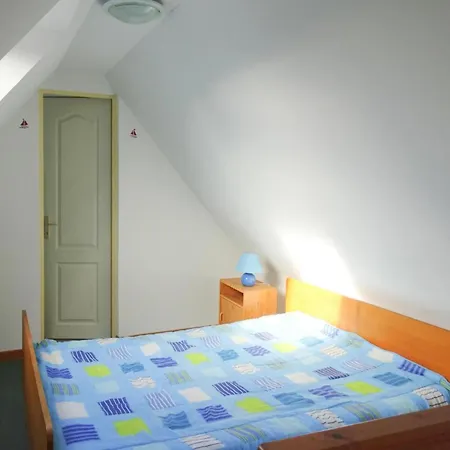 In Beautiful Breton Estate, Feriehus Lanmodez
