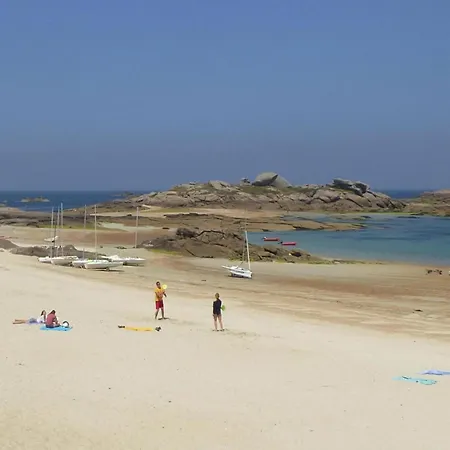 In Beautiful Breton Estate, Lanmodez