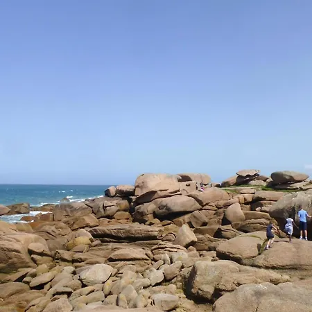 In Beautiful Breton Estate, Lanmodez